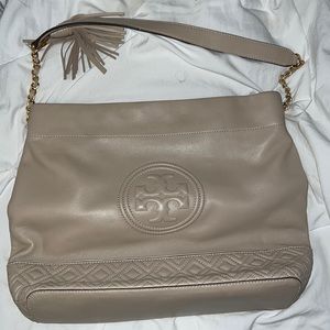 Tory Burch shoulder bag. Medium size